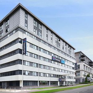 Travelodge Swindon Central